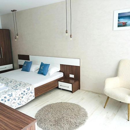 Family Hotel Regata بوموري المظهر الخارجي الصورة