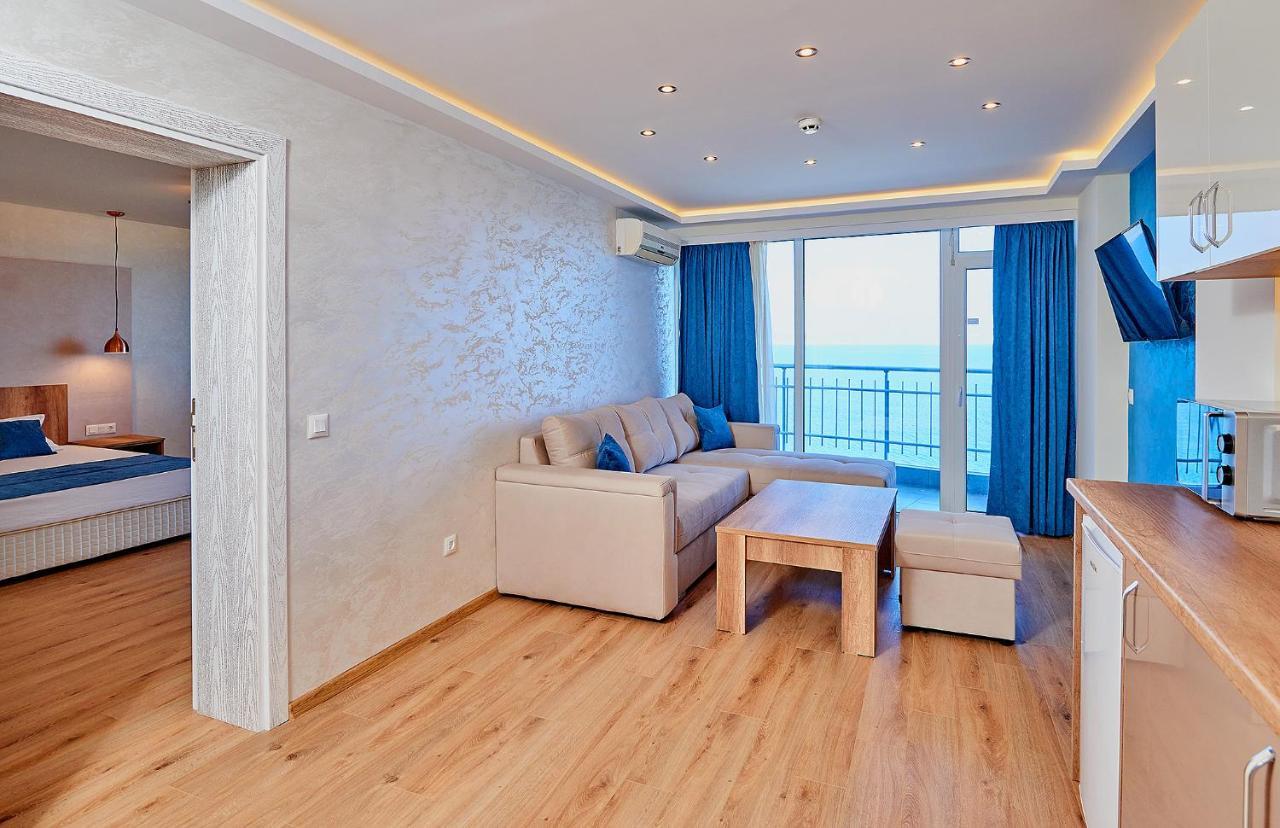 Family Hotel Regata بوموري المظهر الخارجي الصورة