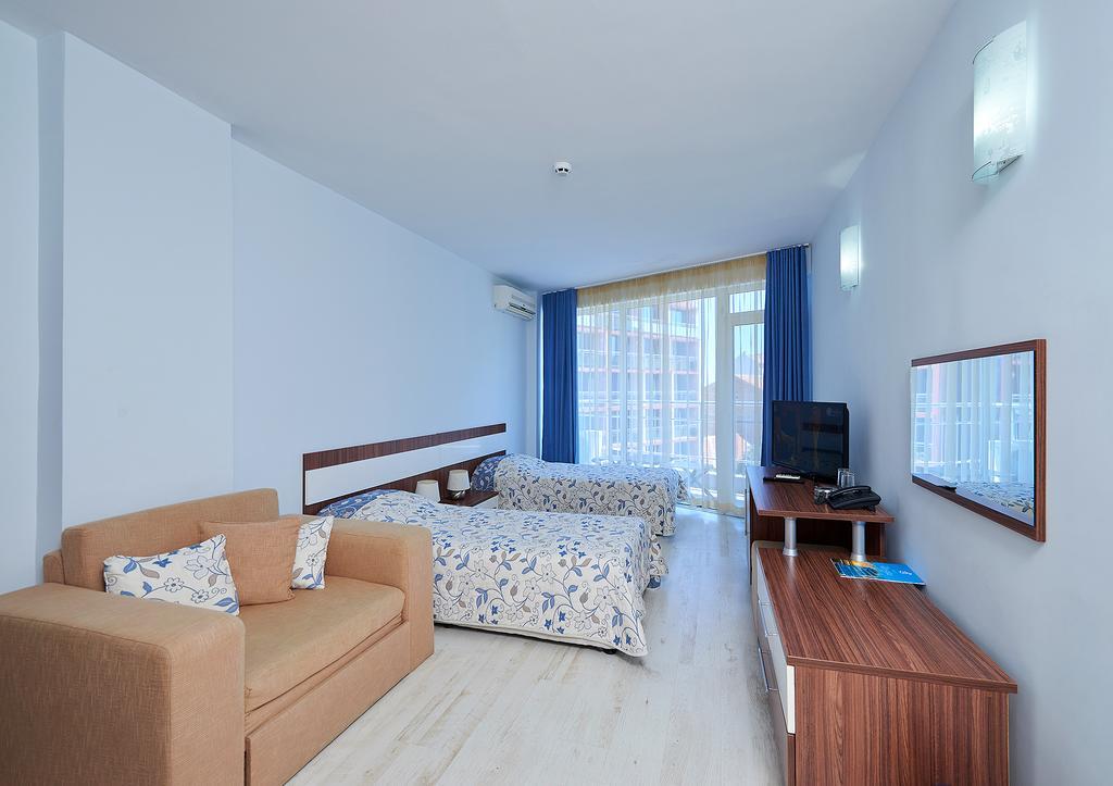 Family Hotel Regata بوموري المظهر الخارجي الصورة