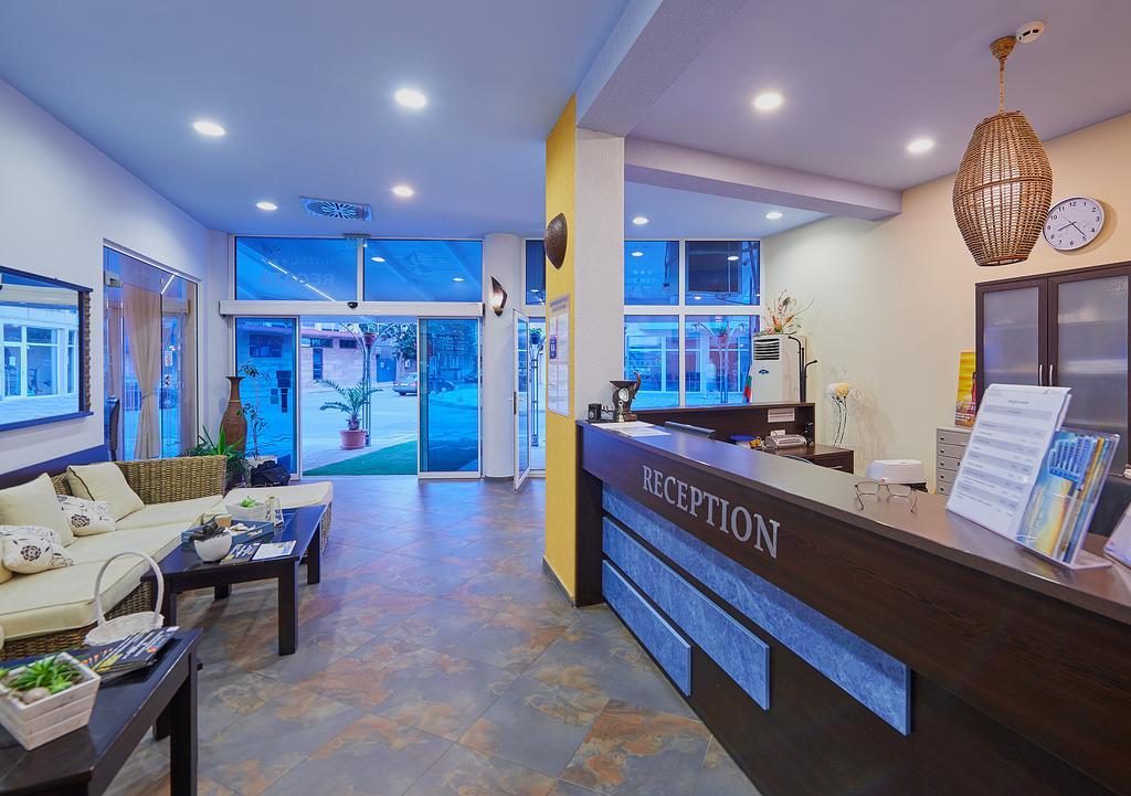 Family Hotel Regata بوموري المظهر الخارجي الصورة