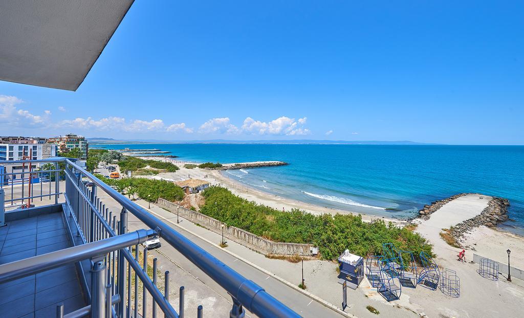 Family Hotel Regata بوموري المظهر الخارجي الصورة