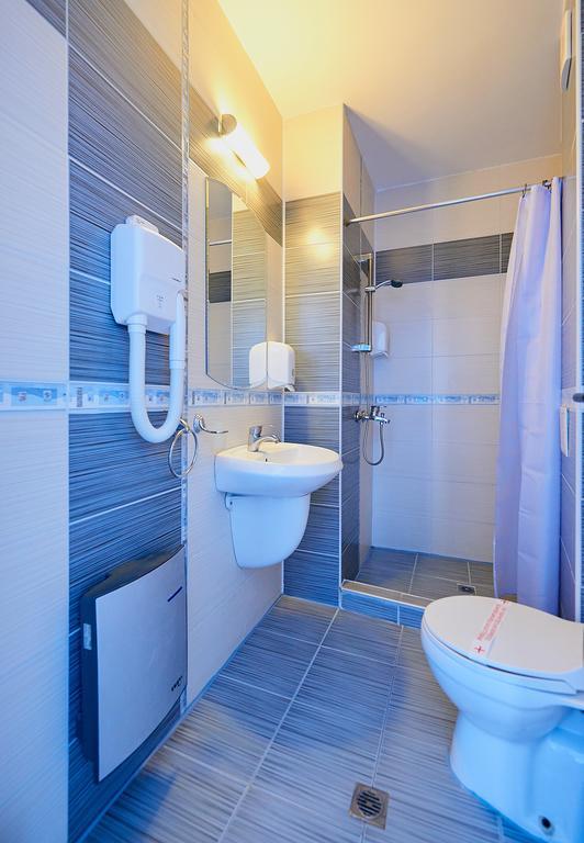 Family Hotel Regata بوموري المظهر الخارجي الصورة